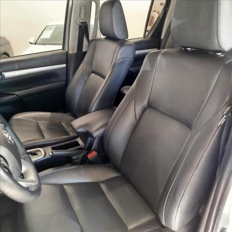 TOYOTA Hilux Caminhonete 2.8 16V SRV 4X4 DIESEL CABINE DUPLA AUTOMTICO, Foto 15