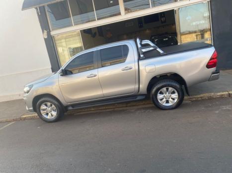 TOYOTA Hilux Caminhonete 2.7 16V 4P SR FLEX CABINE DUPLA AUTOMTICO, Foto 4