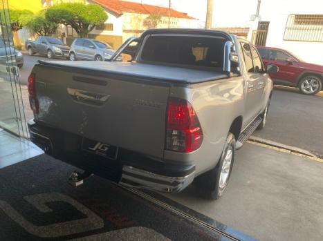 TOYOTA Hilux Caminhonete 2.7 16V 4P SR FLEX CABINE DUPLA AUTOMTICO, Foto 7