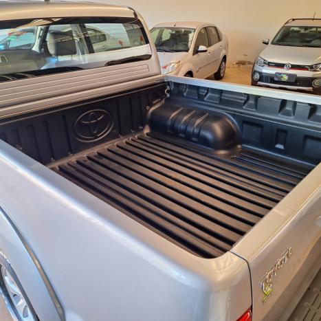 TOYOTA Hilux Caminhonete 2.7 16V 4P SRV FLEX CABINE DUPLA AUTOMTICO, Foto 4