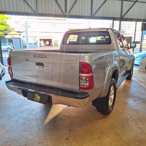 TOYOTA Hilux Caminhonete 2.7 16V 4P SRV FLEX CABINE DUPLA AUTOMTICO, Foto 6