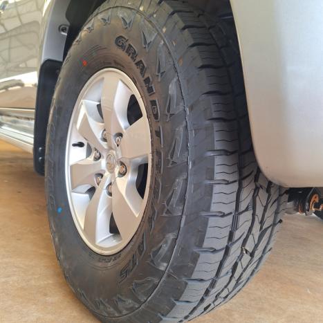TOYOTA Hilux Caminhonete 2.7 16V 4P SRV FLEX CABINE DUPLA AUTOMTICO, Foto 12