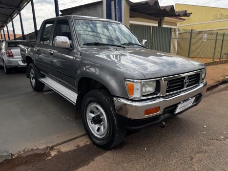 TOYOTA Hilux Caminhonete 2.8 16V  LOW M4FD 4X4 TURBO DIESEL CABINE DUPLA, Foto 2