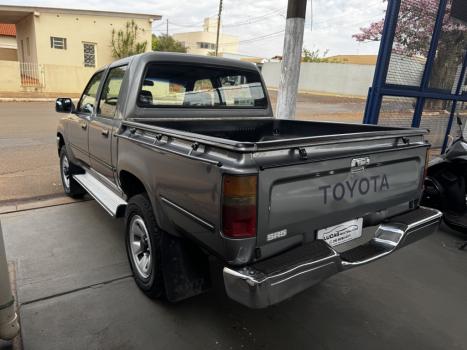 TOYOTA Hilux Caminhonete 2.8 16V  LOW M4FD 4X4 TURBO DIESEL CABINE DUPLA, Foto 3