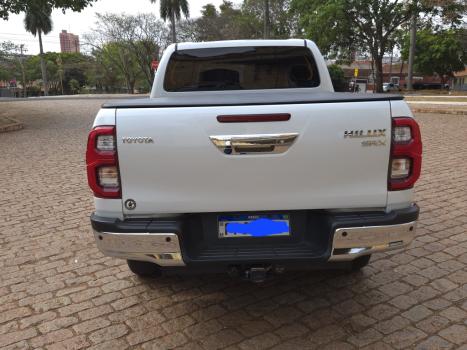 TOYOTA Hilux Caminhonete 2.8 16V SRX 4X4 TURBO DIESEL CABINE DUPLA AUTOMTICO, Foto 4