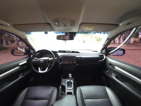 TOYOTA Hilux Caminhonete 2.8 16V SRX 4X4 TURBO DIESEL CABINE DUPLA AUTOMTICO, Foto 10