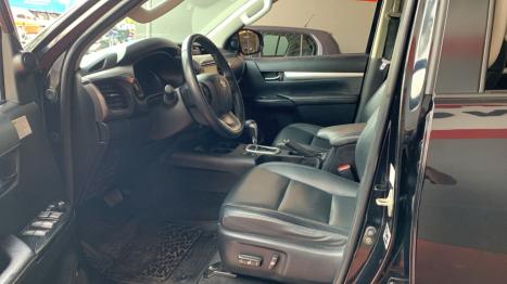 TOYOTA Hilux Caminhonete 2.8 16V SRV 4X4 DIESEL CABINE DUPLA AUTOMTICO, Foto 9