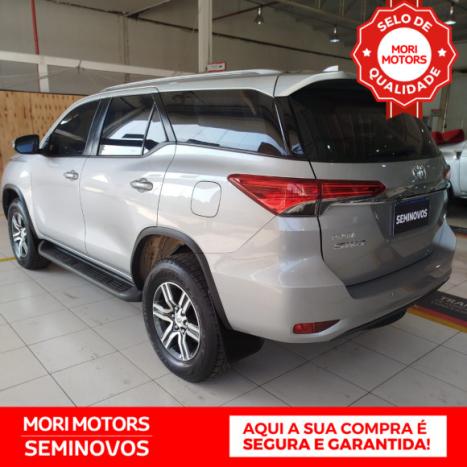 TOYOTA Hilux SW4 2.7 16V 4P SR FLEX AUTOMTICO, Foto 4