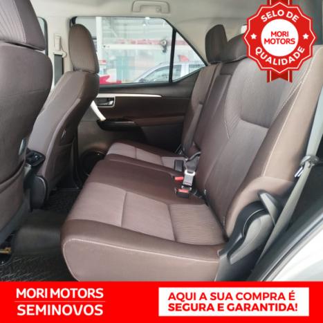 TOYOTA Hilux SW4 2.7 16V 4P SR FLEX AUTOMTICO, Foto 11