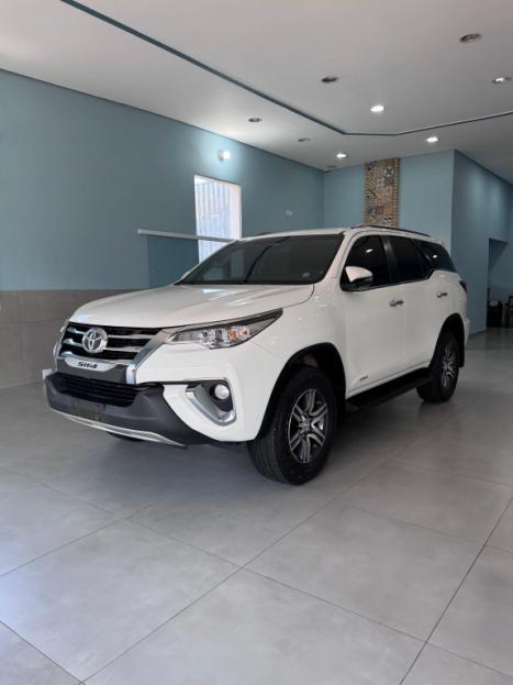 TOYOTA Hilux SW4 2.7 16V 4P FLEX SRV 7 LUGARES AUTOMTICO, Foto 1