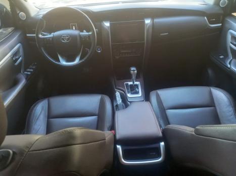 TOYOTA Hilux SW4 2.7 16V 4P FLEX SRV 7 LUGARES AUTOMTICO, Foto 7