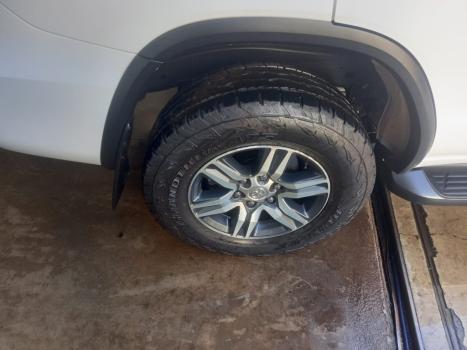 TOYOTA Hilux SW4 2.7 16V 4P FLEX SRV 7 LUGARES AUTOMTICO, Foto 12
