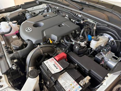 TOYOTA Hilux SW4 2.8 16V 4P SRX PLATINUM 4X4 7 LUGARES TURBO DIESEL AUTOMTICO, Foto 7