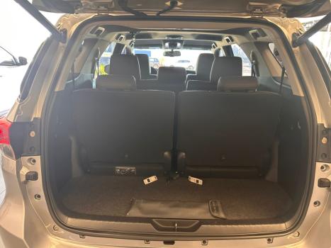 TOYOTA Hilux SW4 2.8 16V 4P SRX 4X4 7 LUGARES TURBO DIESEL AUTOMTICO, Foto 11