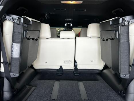 TOYOTA Hilux SW4 2.8 4P SRX 4X4 DIAMOND 7 LUGARES TURBO DIESEL AUTOMTICO, Foto 10