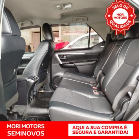 TOYOTA Hilux SW4 2.8 16V 4P SRX PLATINUM 4X4 7 LUGARES TURBO DIESEL AUTOMTICO, Foto 11