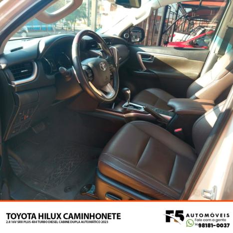 TOYOTA Hilux SW4 2.8 4P SRX 4X4 TURBO DIESEL AUTOMTICO, Foto 4