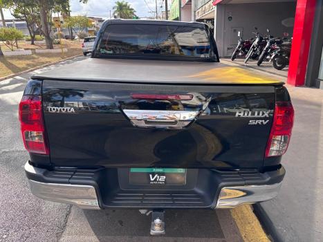 TOYOTA Hilux SW4 2.8 4P SRX 4X4 TURBO DIESEL AUTOMTICO, Foto 2