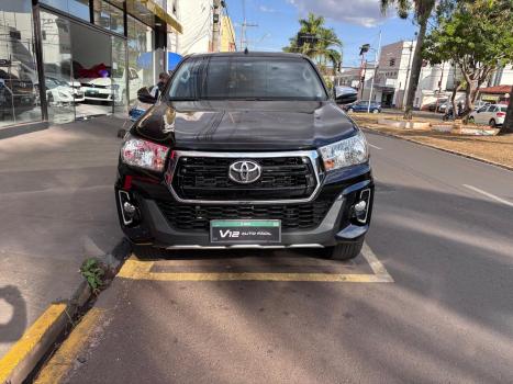 TOYOTA Hilux SW4 2.8 4P SRX 4X4 TURBO DIESEL AUTOMTICO, Foto 3