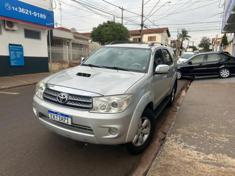 TOYOTA Hilux SW4 3.0 V6 12V 4P SRV TURBO DIESEL AUTOMTICO, Foto 4