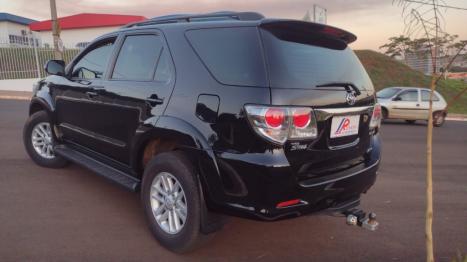TOYOTA Hilux SW4 3.0 16V 4P SRV 4X4 TURBO DIESEL AUTOMTICO, Foto 6