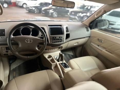 TOYOTA Hilux SW4 3.0 16V 4P 4X4 SRV TURBO DIESEL, Foto 7