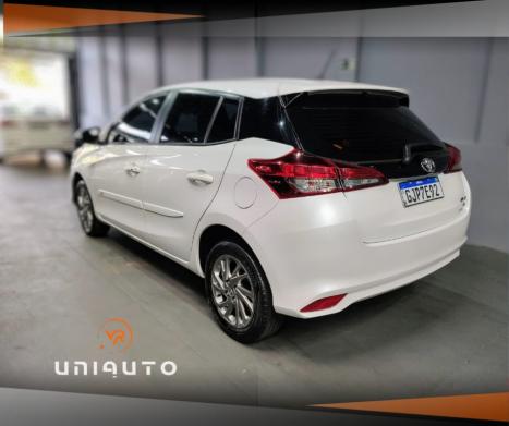 TOYOTA Yaris Hatch 1.5 16V 4P FLEX XS MULTIDRIVE AUTOMTICO CVT, Foto 4