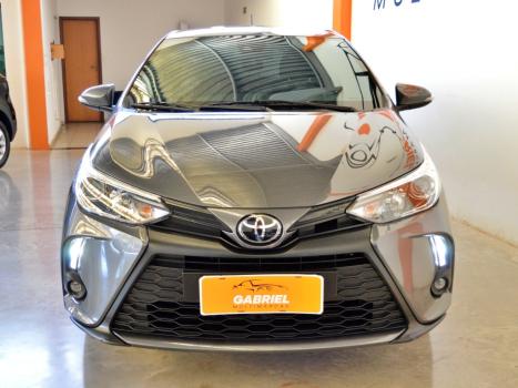 TOYOTA Yaris Hatch 1.5 16V 4P FLEX XS CONNECT MULTIDRIVE AUTOMTICO CVT, Foto 2
