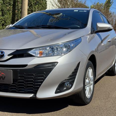 TOYOTA Yaris Hatch 1.3 16V 4P FLEX XL MULTIDRIVE AUTOMTICO CVT, Foto 13