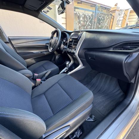 TOYOTA Yaris Hatch 1.3 16V 4P FLEX XL MULTIDRIVE AUTOMTICO CVT, Foto 18