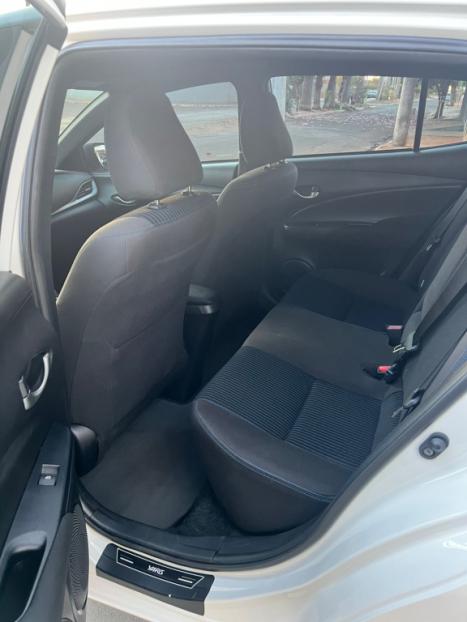 TOYOTA Yaris Hatch 1.3 16V 4P FLEX XL PLUS TECH MULTIDRIVE AUTOMTICO CVT, Foto 6