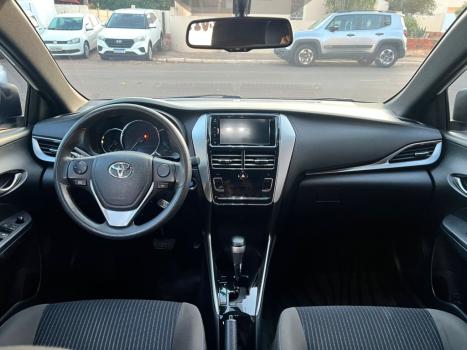 TOYOTA Yaris Hatch 1.3 16V 4P FLEX XL PLUS TECH MULTIDRIVE AUTOMTICO CVT, Foto 7