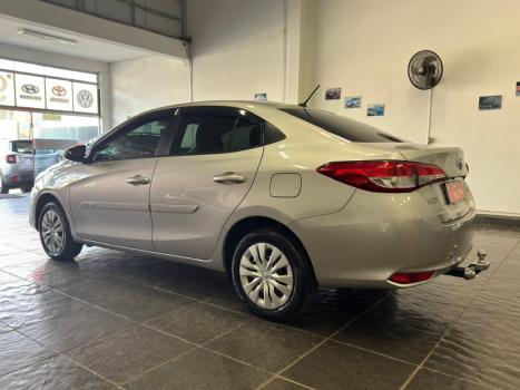 TOYOTA Yaris Sedan 1.5 16V 4P FLEX XL LIVE MULTIDRIVE AUTOMTICO CVT, Foto 2