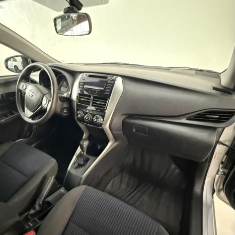 TOYOTA Yaris Sedan 1.5 16V 4P FLEX XL LIVE MULTIDRIVE AUTOMTICO CVT, Foto 8