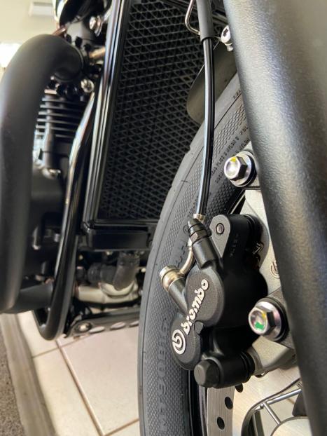 TRIUMPH Bobber 1200 , Foto 16