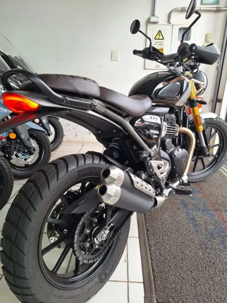 TRIUMPH Scrambler 400X , Foto 10
