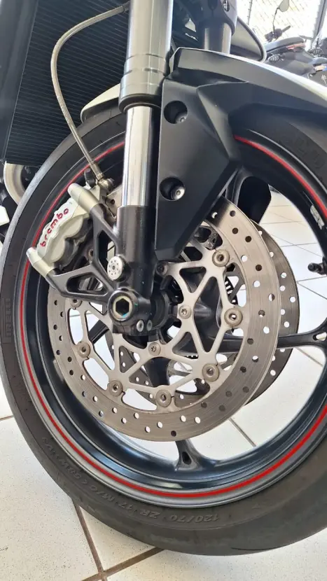 TRIUMPH Street Triple 765 RS, Foto 4