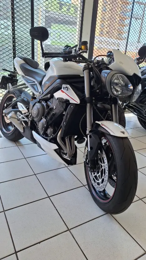TRIUMPH Street Triple 765 RS, Foto 14