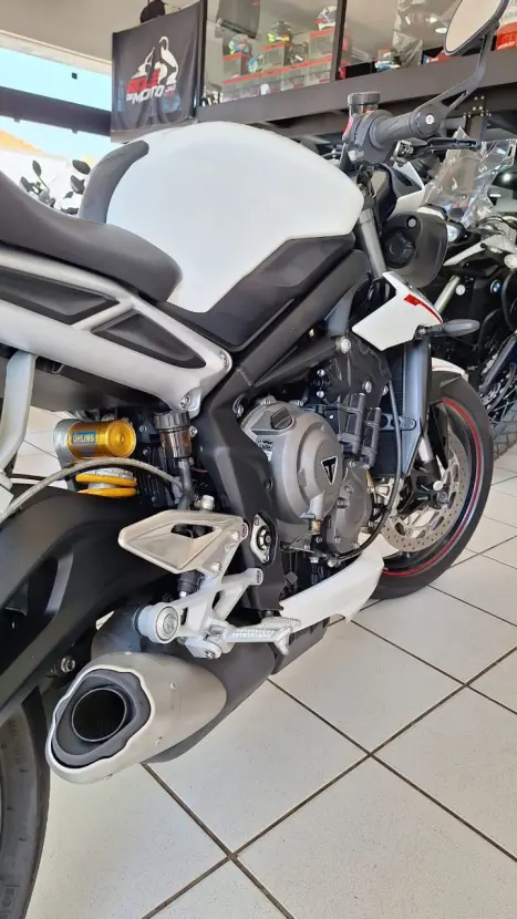 TRIUMPH Street Triple 765 RS, Foto 16