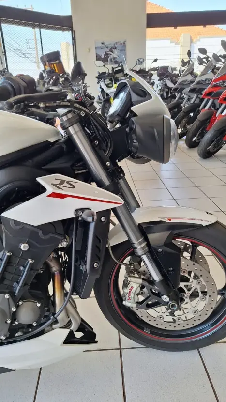 TRIUMPH Street Triple 765 RS, Foto 18