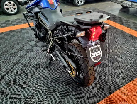 TRIUMPH Tiger 800 XRX, Foto 8