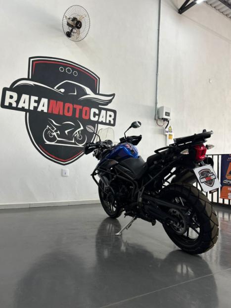 TRIUMPH Tiger 800 XRX, Foto 5