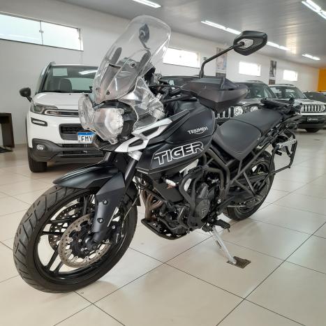 TRIUMPH Tiger 800 XRX, Foto 2
