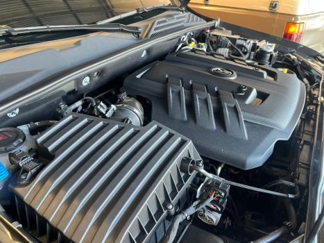 VOLKSWAGEN Amarok 3.0 V6 CABINE DUPLA HIGHLINE EXTREME 4X4 TURBO INTERCOOLER AUTOMTICO, Foto 10