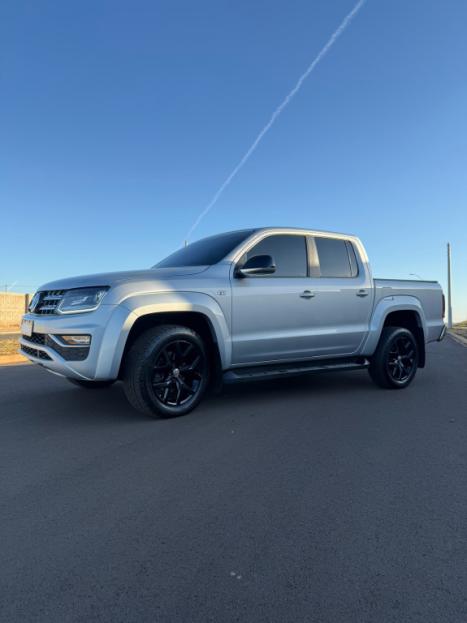 VOLKSWAGEN Amarok 3.0 V6 CABINE DUPLA HIGHLINE 4X4 TURBO INTERCOOLER AUTOMTICO, Foto 4