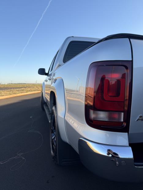 VOLKSWAGEN Amarok 3.0 V6 CABINE DUPLA HIGHLINE 4X4 TURBO INTERCOOLER AUTOMTICO, Foto 9