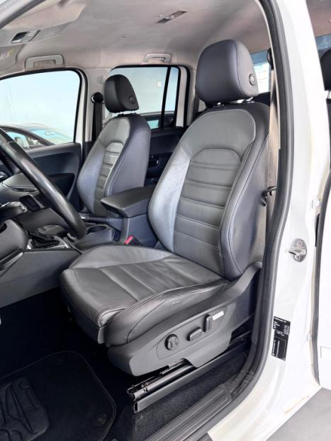VOLKSWAGEN Amarok 3.0 V6 CABINE DUPLA HIGHLINE 4X4 TURBO INTERCOOLER AUTOMTICO, Foto 13