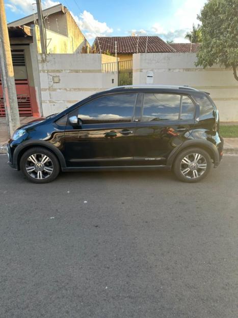 VOLKSWAGEN Cross UP 1.0 12V 4P TSI FLEX, Foto 8