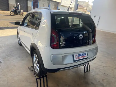 VOLKSWAGEN Cross UP 1.0 12V 4P TSI FLEX, Foto 4