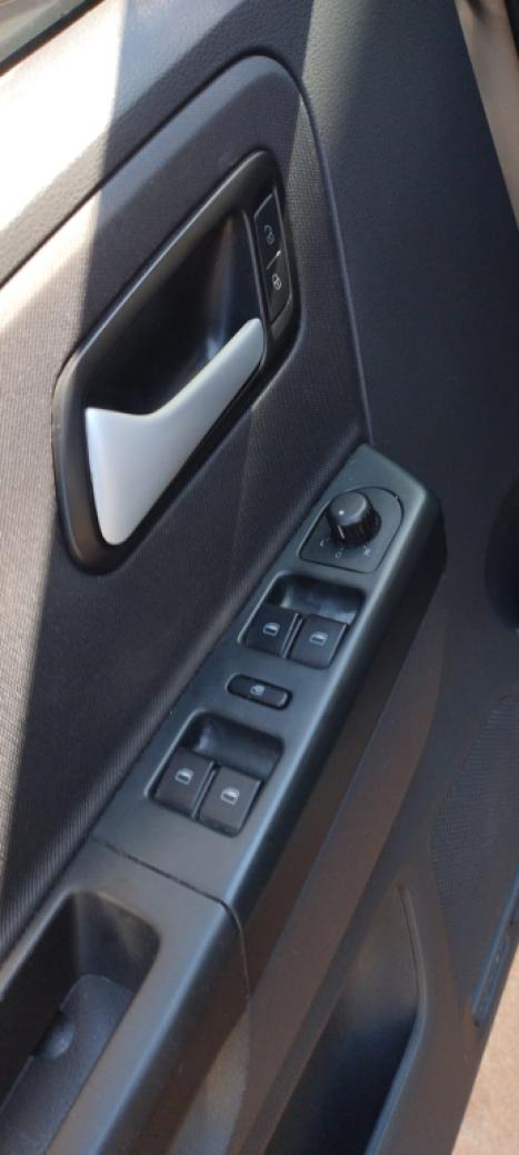 VOLKSWAGEN Fox 1.0 TRENDLINE FLEX, Foto 4
